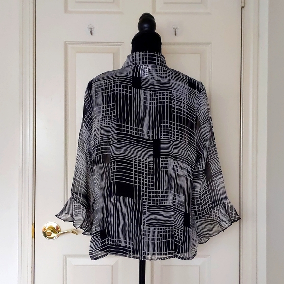 NWOT. NICOLA Black and White Multi Patterns 3/4 Sleeve Button Down Sheer Shirt. - Picture 2 of 4